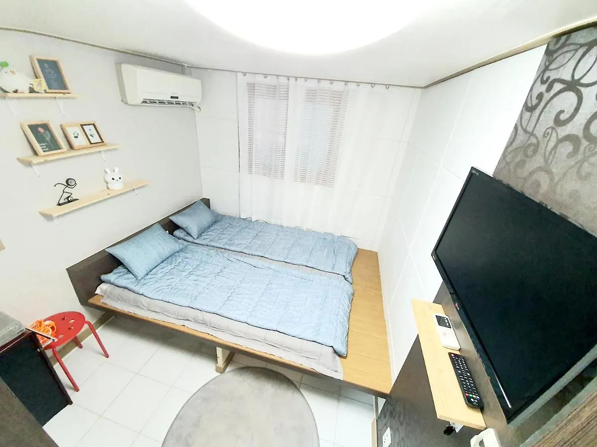 Twin Panda Guesthouse Seoul South Korea