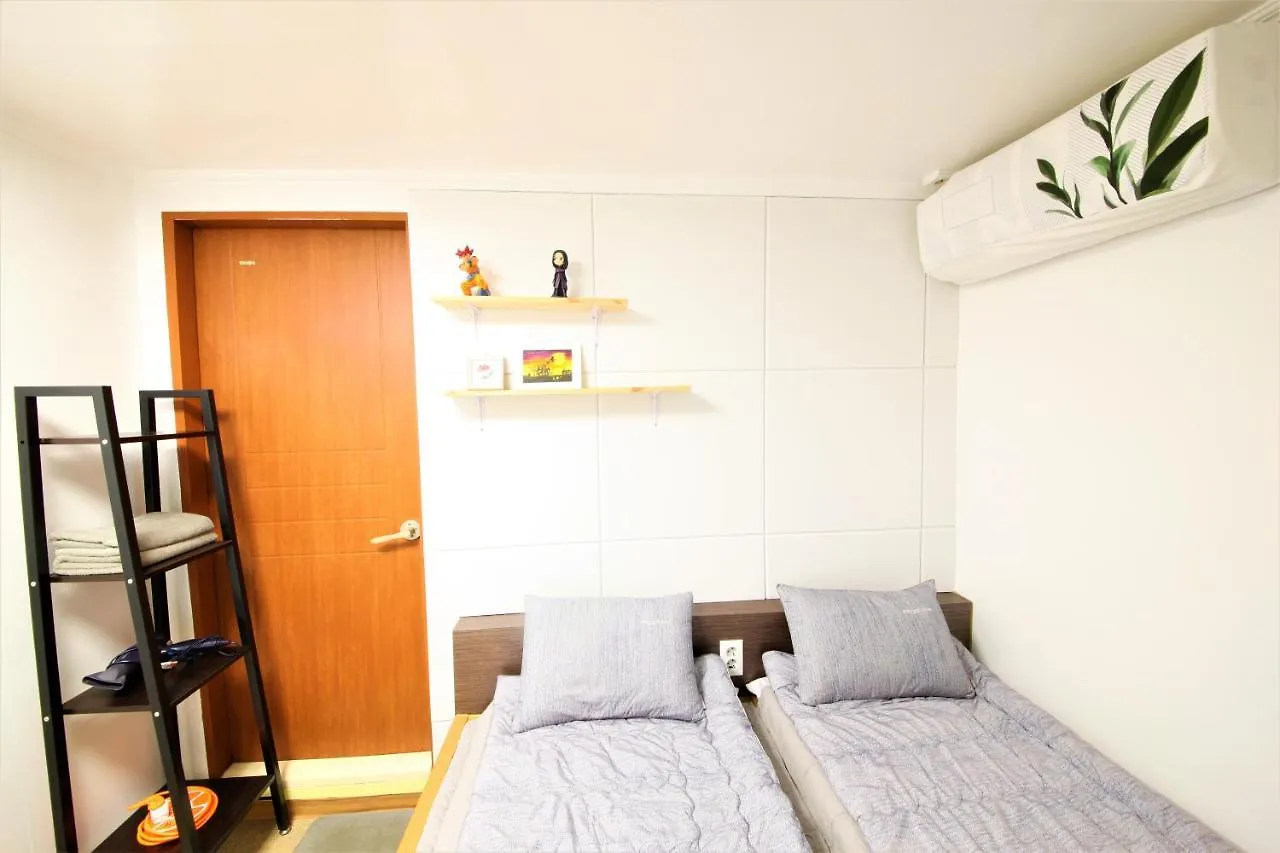 Guest house Twin Panda Guesthouse Seoul South Korea