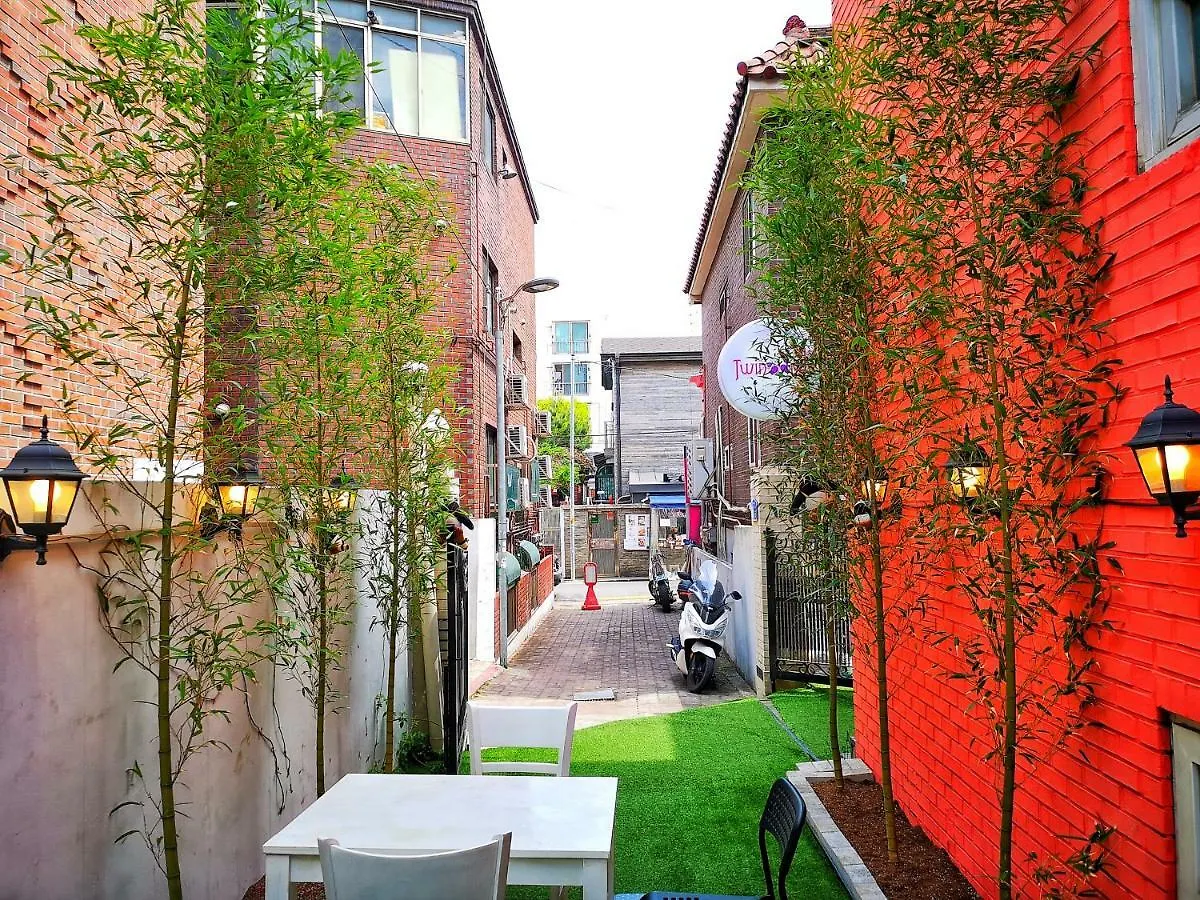 Twin Panda Guesthouse Seoul Guest house