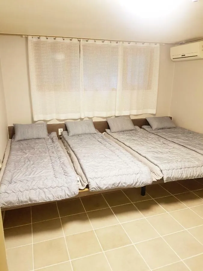 Twin Panda Guesthouse Seoul