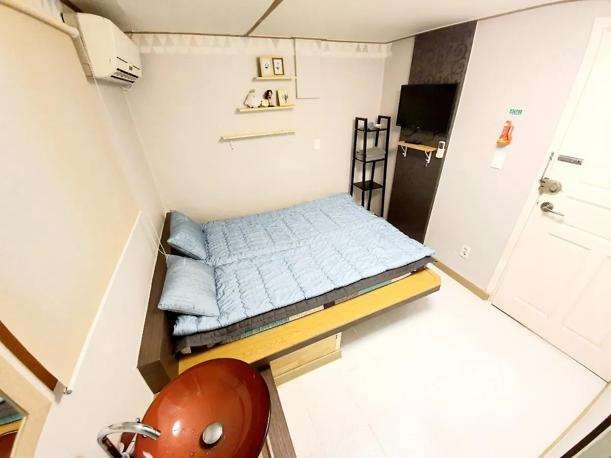 Twin Panda Guesthouse Seoul