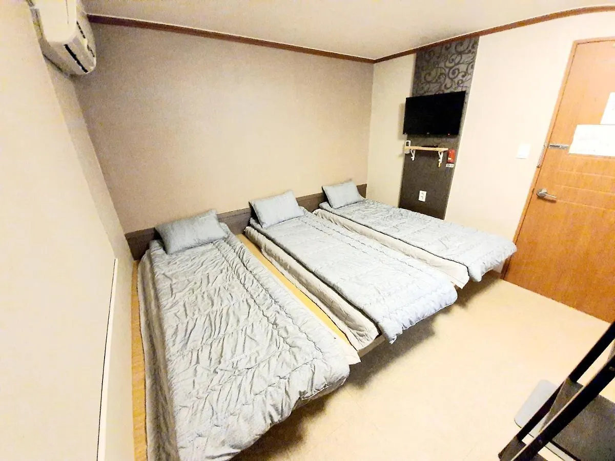 Guest house Twin Panda Guesthouse Seoul South Korea