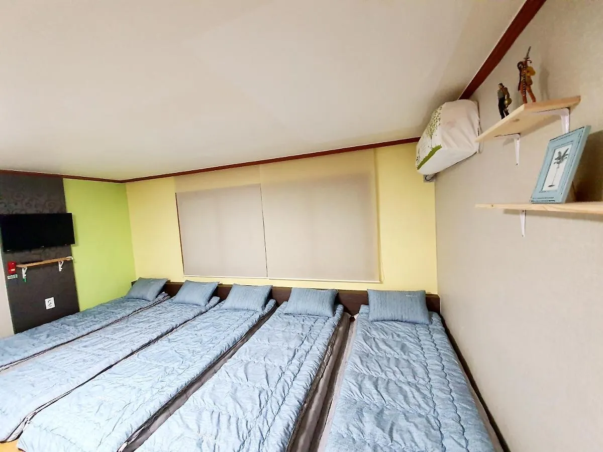 Twin Panda Guesthouse Seoul