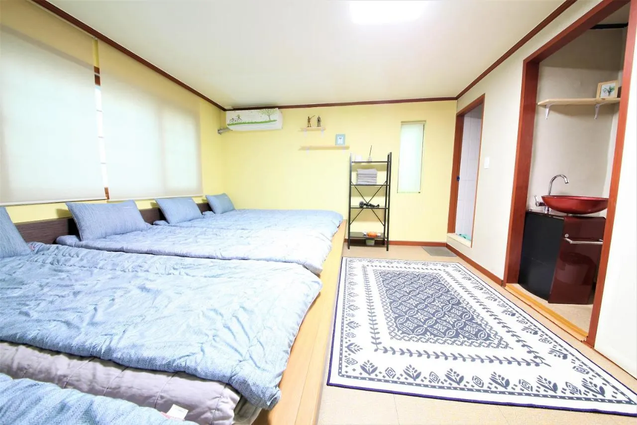 Twin Panda Guesthouse Seoul Guest house