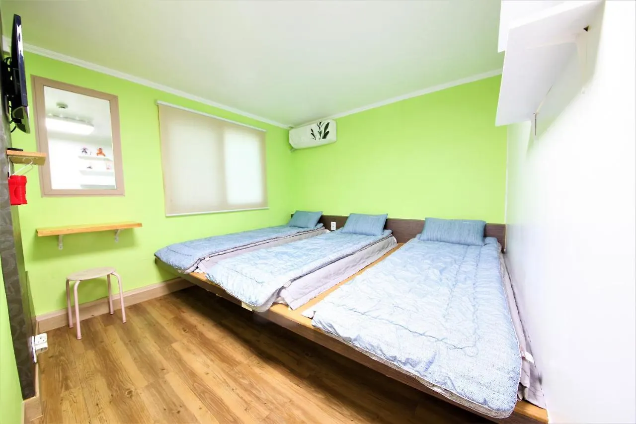 Guest house Twin Panda Guesthouse Seoul